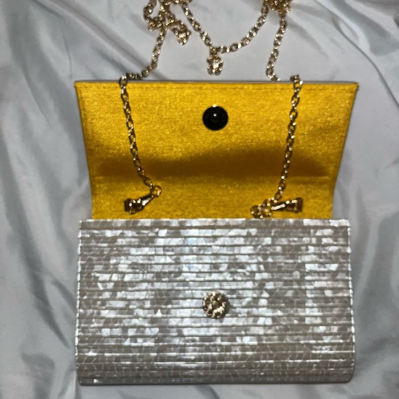 Kurt Geiger Crystal Embellished Party Clutch *BRAND NEW* *NWT* - Picture 3 of 7